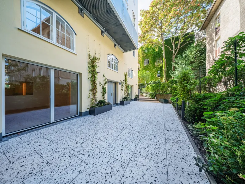 Außergewöhnliche Maisonette mit Loftcharakter umgeben von Terrassen - für Liebhaber individuellen Wohnens!