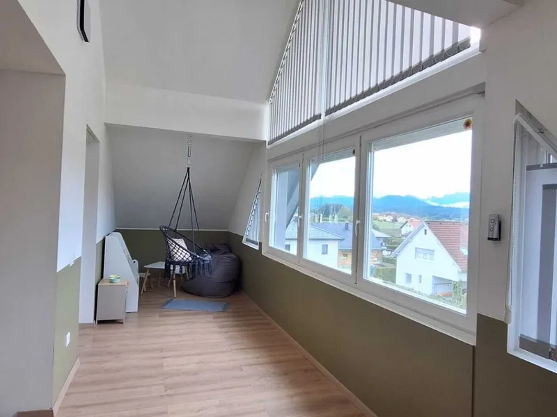 Vollmöblierte Wohnung mit Garten & Bergpanorama!