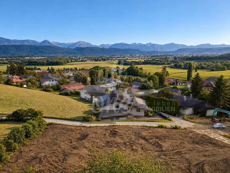 Traumgrundstück in Ruhelage mit Stadt und Karawankenblick