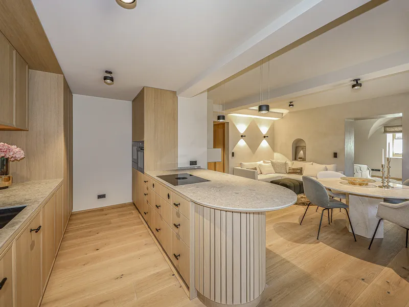 Exklusive Wohnung in historischem Stadthaus