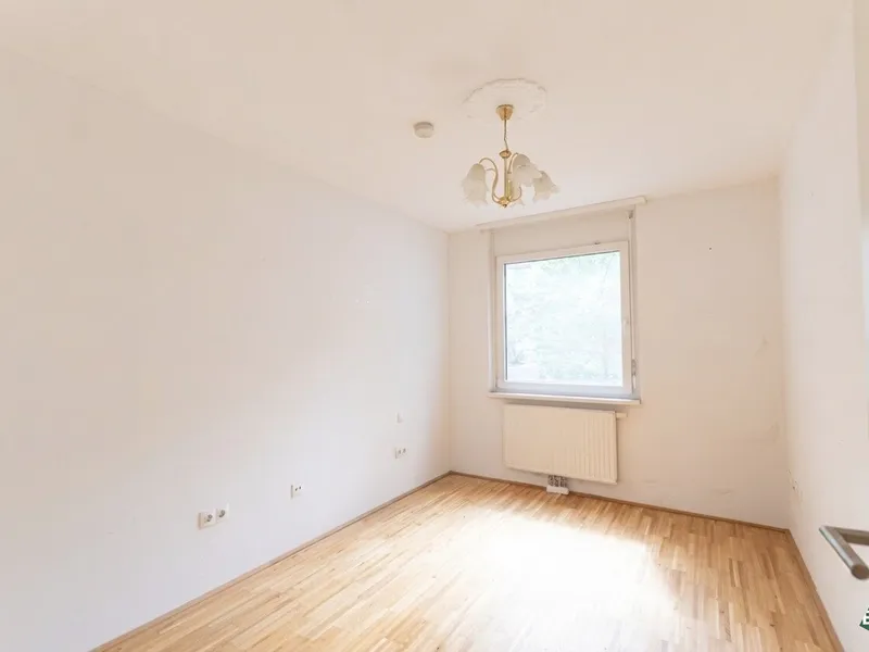 Attraktive 2-Zimmer-Wohnung mit Balkon und Abstellraum im 3. Liftstock – Straßenbahnnähe