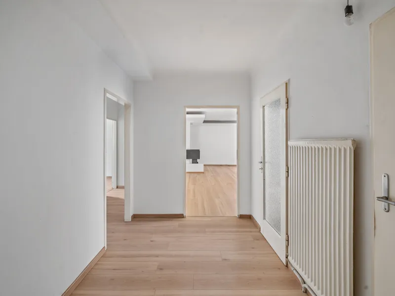 In bester Gesellschaft – um´s Eck von der Döblinger Hauptstraße! Modernisiertes Wohnhaus!