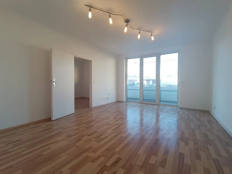Smartes Layout zum Schnäppchenpreis! 2-Zimmer Wohnung mit Loggia und U-Bahn Nähe!