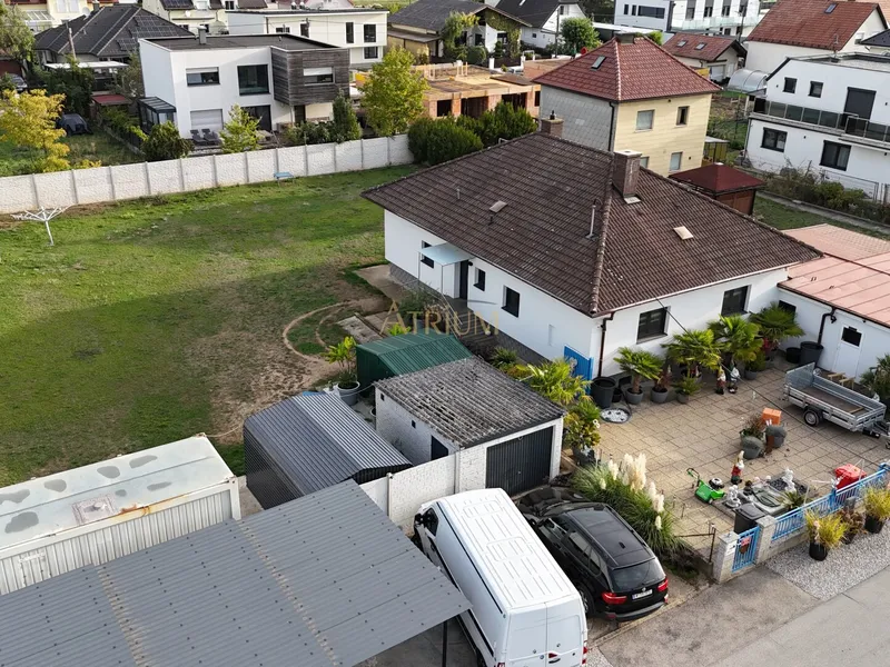 Gepflegter Bungalow mit Garten & mehreren Stellplätzen in Gerasdorf – 4 Zimmer, 105m²!