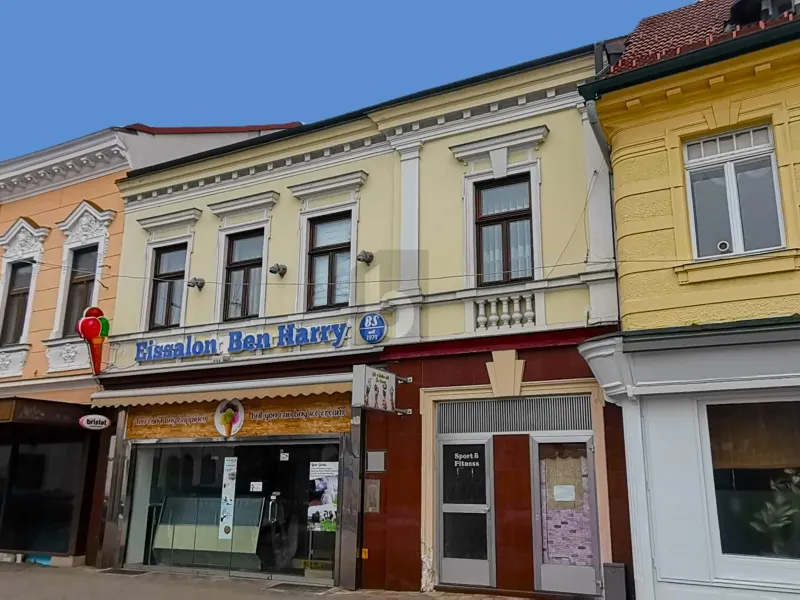 GUTE LAGE - MIT FREIEM GESCHÄFTSLOKAL UND MIETEINNAHMEN