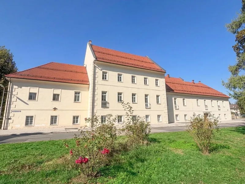 Top modernisierte Büroräumlichkeiten mit repräsentativen Flair im "Palais Henselhof"