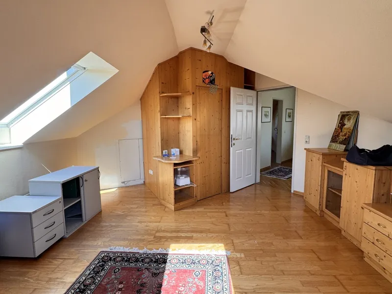 Einfamilienhaus mit Garage, Carport, Pool und Sauna in Bad Fischau-Brunn