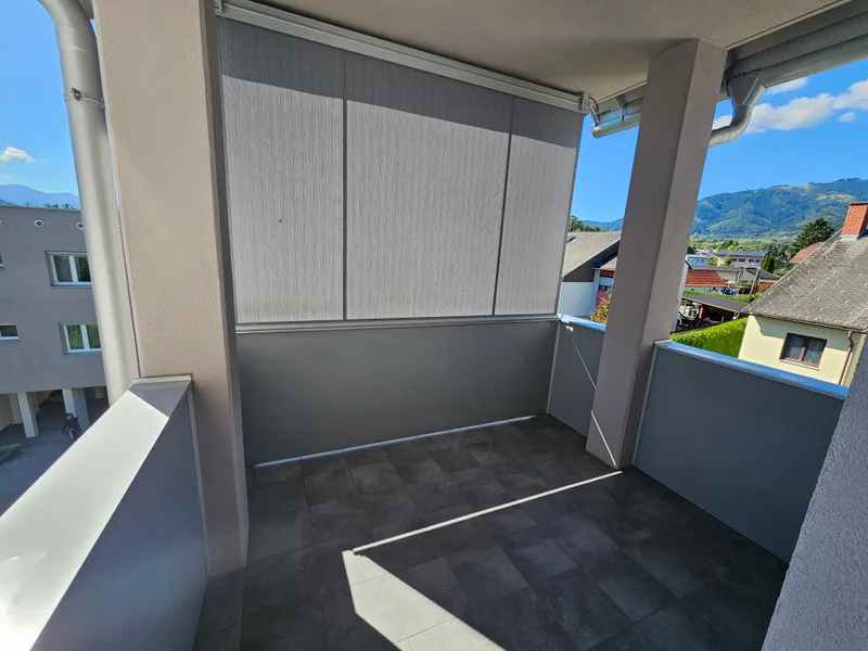 FAMILIENHIT!  4 - Zimmerwohnung mit Loggia und Tiefgaragenplatz in beliebter Lage