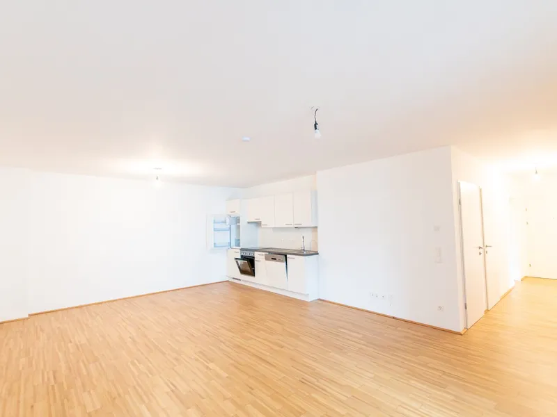 Ruhelage: wunderschöne 3-Zimmer-Wohnung mit Loggia (1 Monat mietfrei!)