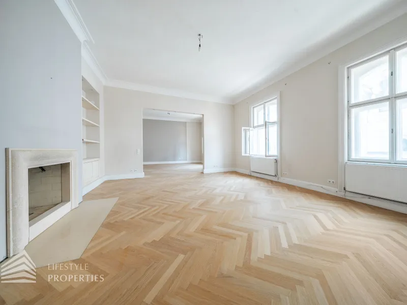 Exklusive 4-Zimmer-Altbau Nähe Oper
