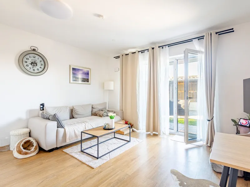 MODERN WOHNEN IN MAXGLAN: 3-Zimmer-Wohnung mit Terrasse & Garten