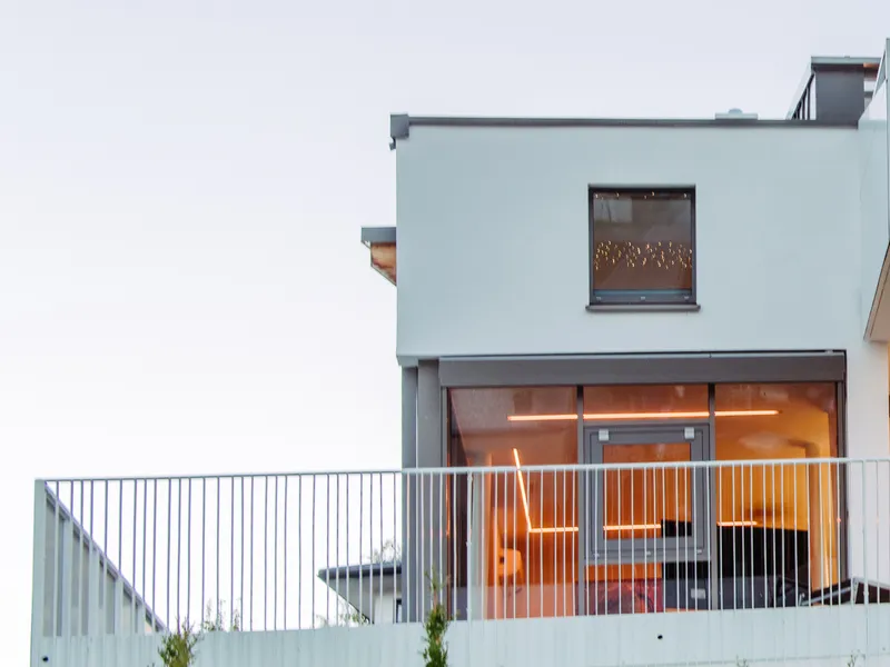 Modernes Architektenhaus mit Seeblick