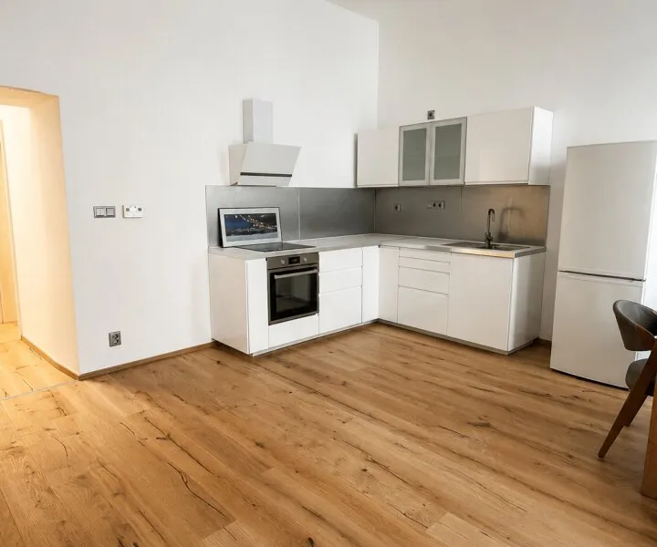 Altbauklassiker im 9. Bezirk – 2-Zimmer-Wohnung mit Lift