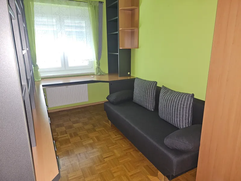 FAMILIENHIT!  4 - Zimmerwohnung mit Loggia und Tiefgaragenplatz in beliebter Lage