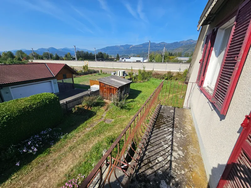 Einfamilienhaus mit Potential auf schönem, ebenem Grundstück 