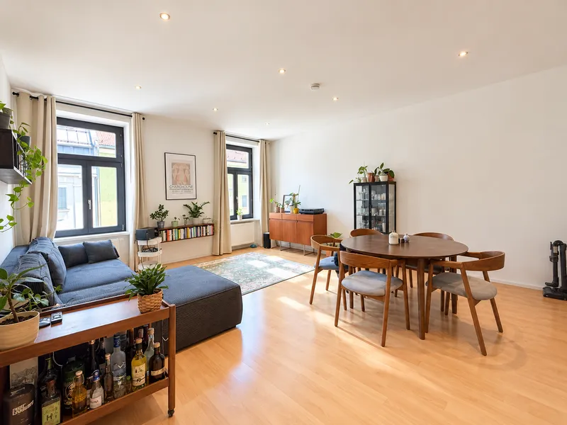 Stilvoll geschnittene 2-Zimmer-Wohnung im Herzen von Saggen