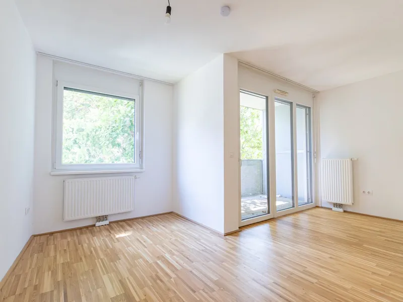 Helle 2-Zimmer-Wohnung mit Balkon im 3. Liftstock – Straßenbahnnähe