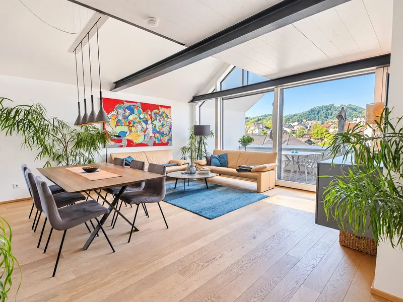 Großzügige 4-Zimmer-Maisonette mit Loggia, hochwertiger Ausstattung und 2 Tiefgaragenplätzen