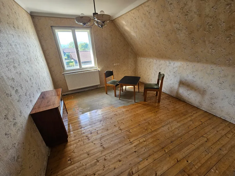 Einfamilienhaus mit Potential auf schönem, ebenem Grundstück 