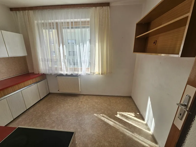 Perfekte Single- und Seniorenwohnung! Barrierefreie zugängige 1 - Zimmer Wohnung mit Loggia in attraktiver Siedlungslage 