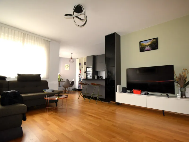 Anleger aufgepasst U1 und Donauzentrum Nähe  3 Zimmer 92m² (Maisonette in Toplage)