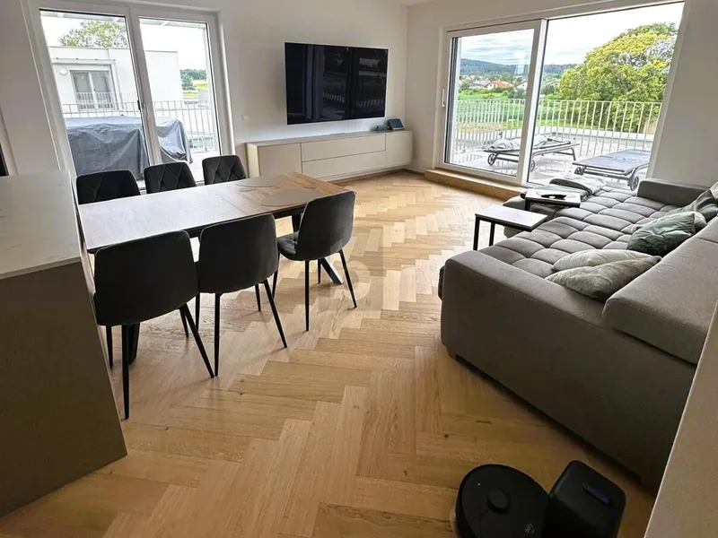 PENTHOUSE MIT ZWEI TERRASSEN UND PERGOLA - WEITBLICK