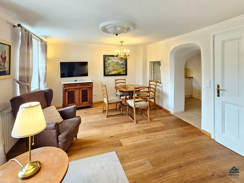 Altstadt-Zauber modern interpretiert: stilvoll möbliertes 2-Zimmer-Apartment